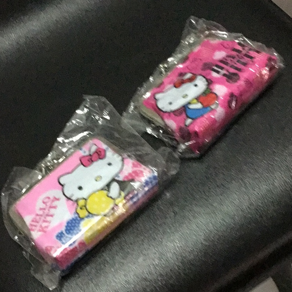 Hello Kitty Purses - Picture 2 of 5
